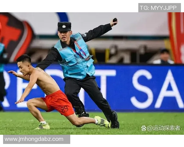 另类足球巨星：突破常规与传统的赛场新面貌